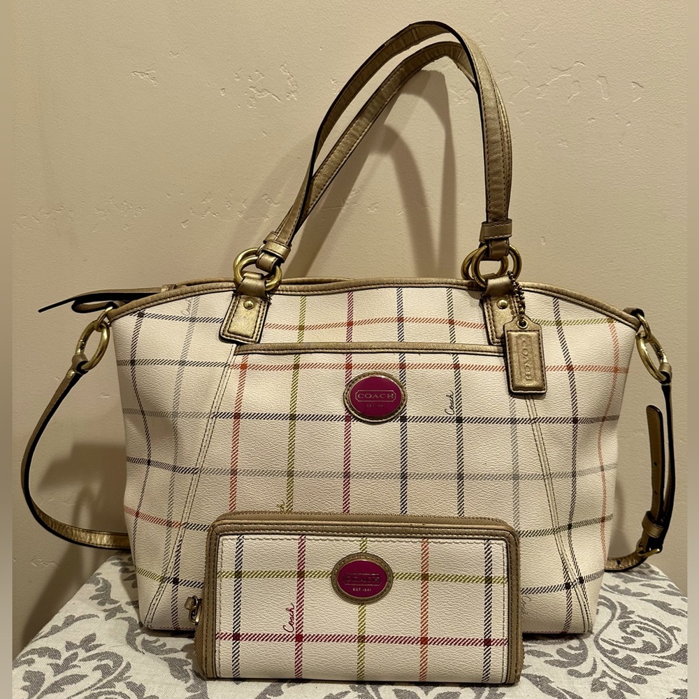 Gorgeous Coach Cream & Multicolor Tote WITH Matching Wallet